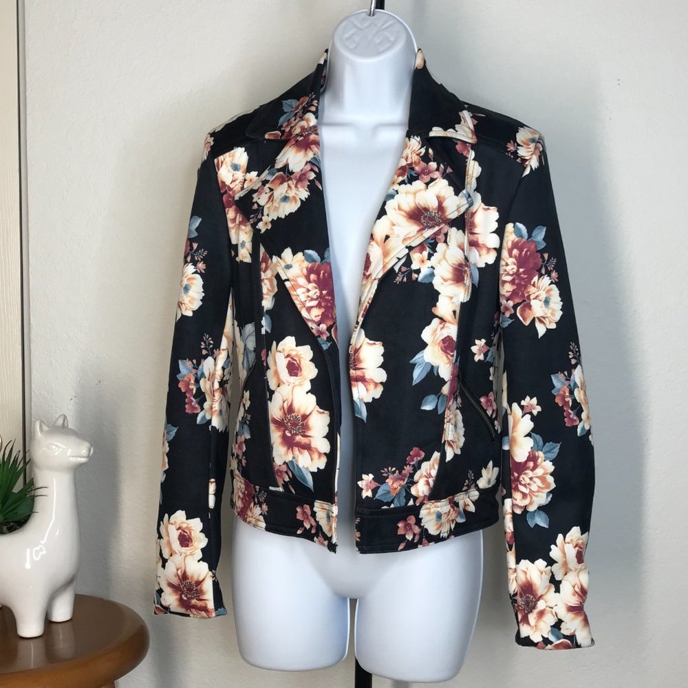 Philosophy Faux Leather Floral Jacket | Black/Floral | X-Small - Picture 15 of 15